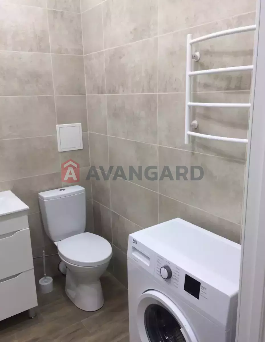 1 ��. ��������, 47/35/17 ��. �., 4/12 ������ ���� 6