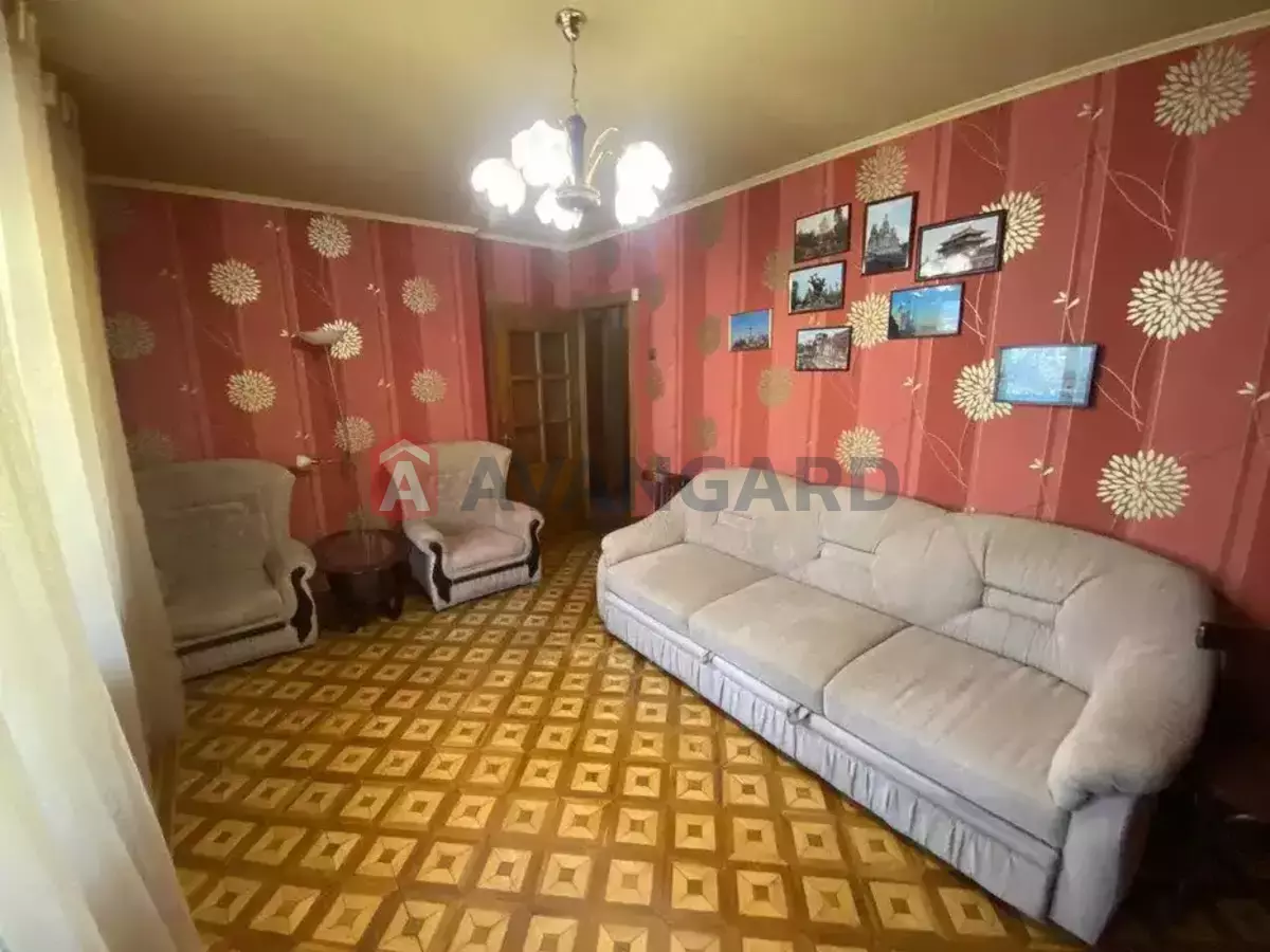 3 ��. ��������, 71/50/8 ��. �., 4/9 ������ ���� 6