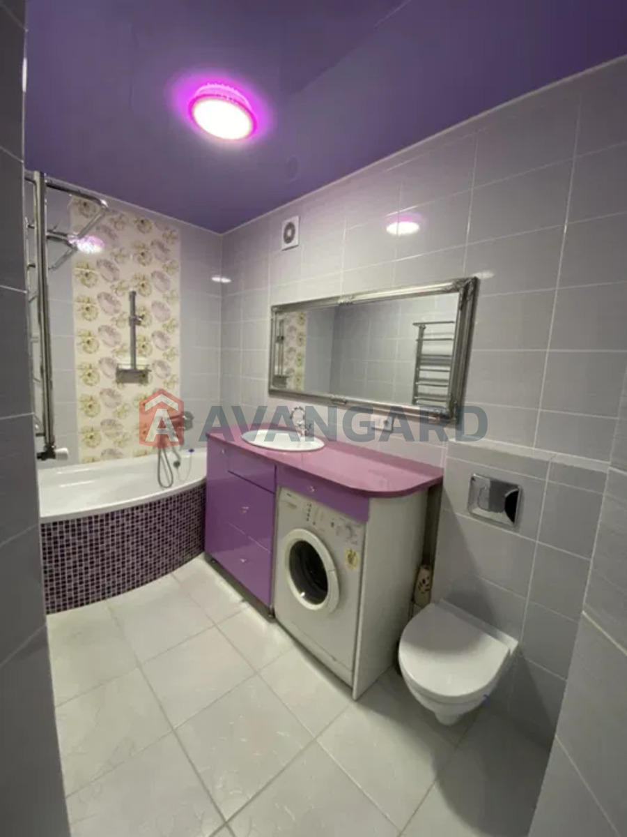 1 ��. ��������, 55/-/12 ��. �., 8/11 ������ ���� 8