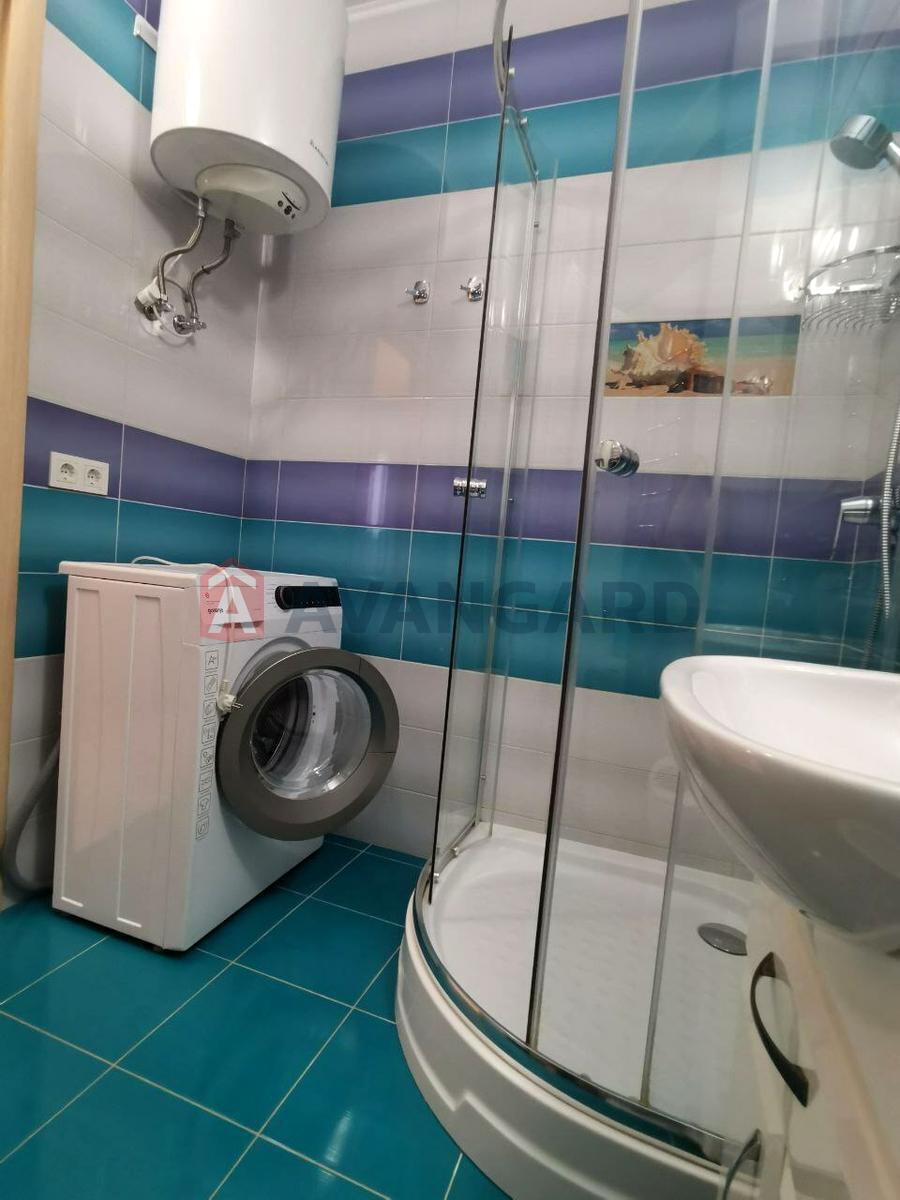 1 ��. ��������, 44 / 18 / 10 ��. �., 10/22 ������ ���� 17