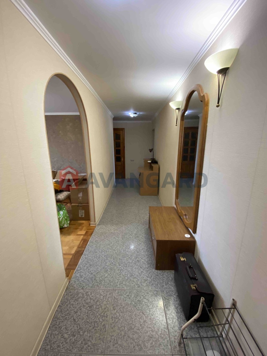 2 ��. ��������, 65/-/9 ��. �., 9/10 ������ ���� 9