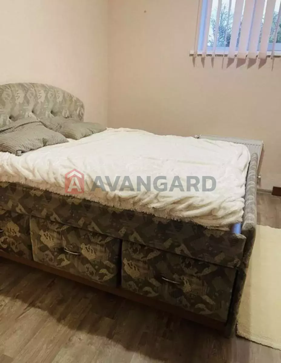 6 ��. ��������, 248/-/38 ��. �., 1/9 ������ ���� 8