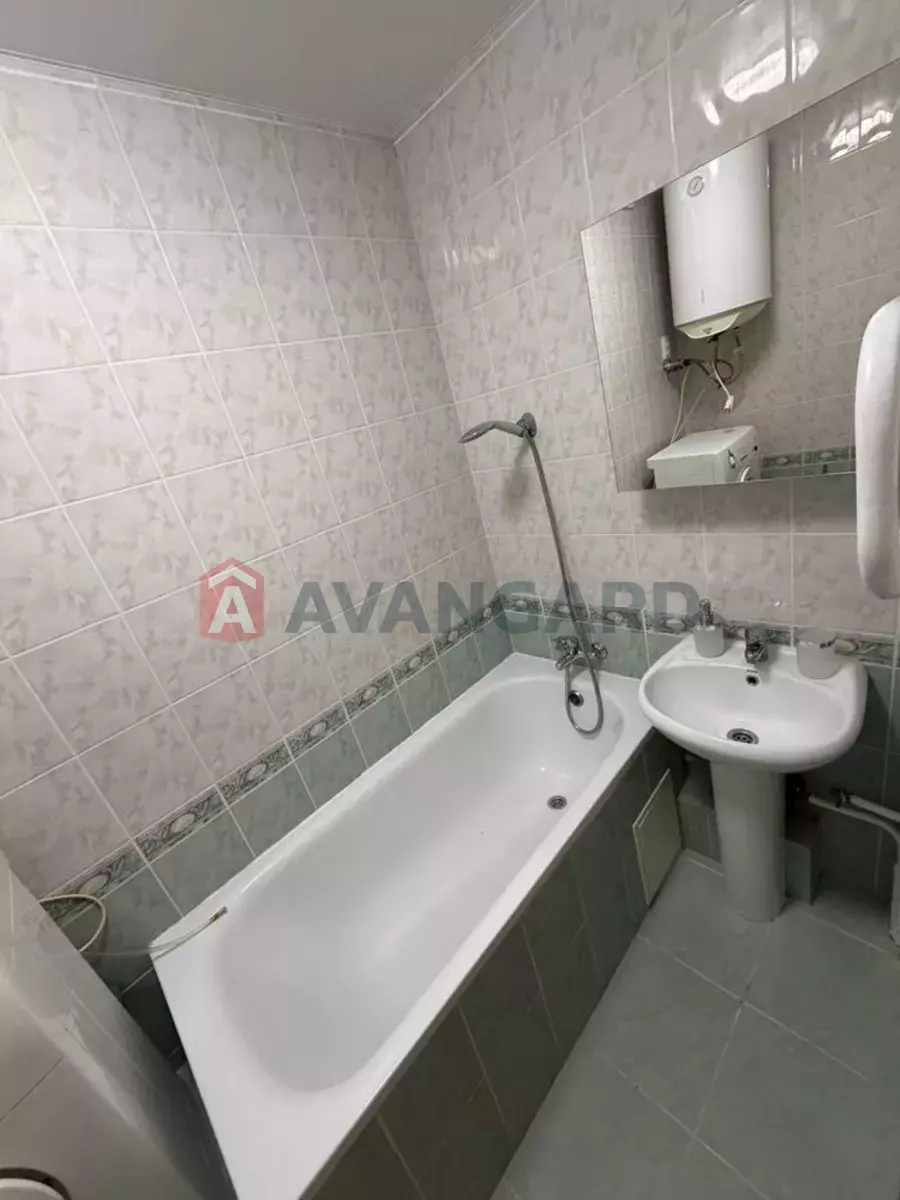 1 ��. ��������, 32/-/6 ��. �., 9/9 ������ ���� 8