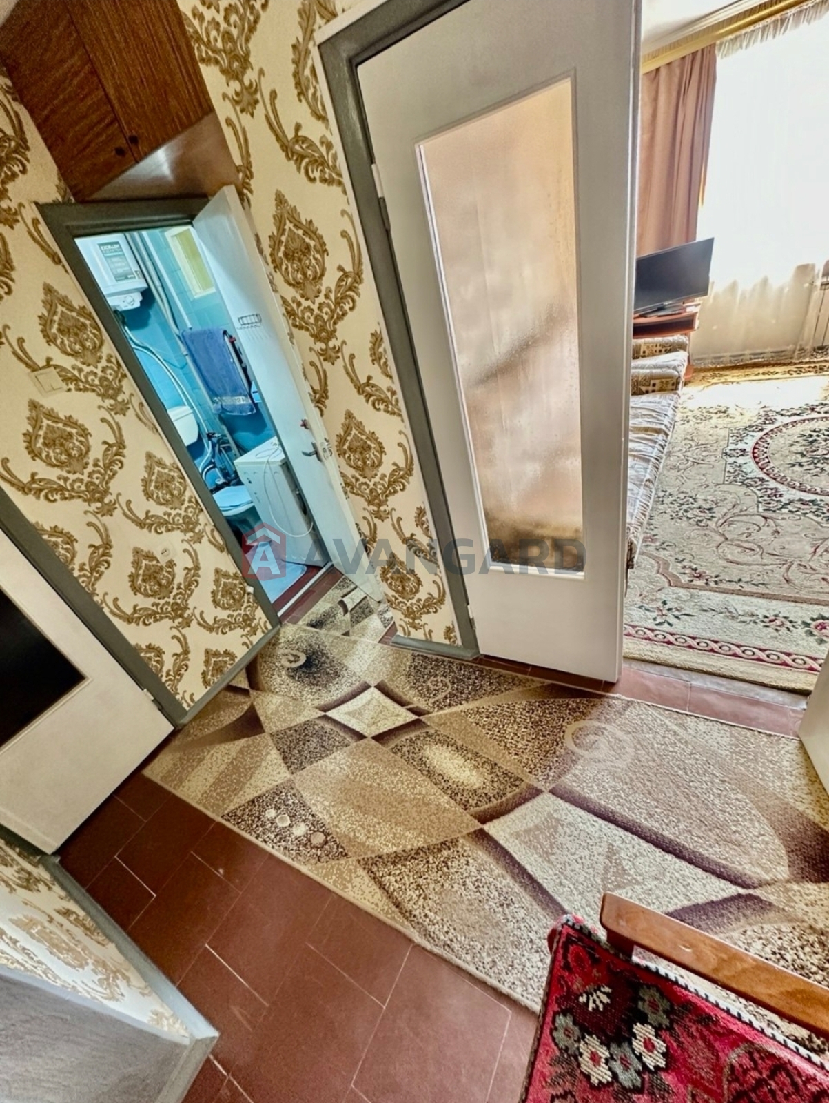 1 ����. ��������, 37/19/9 ��. �., 9/10 ���� ���� 7