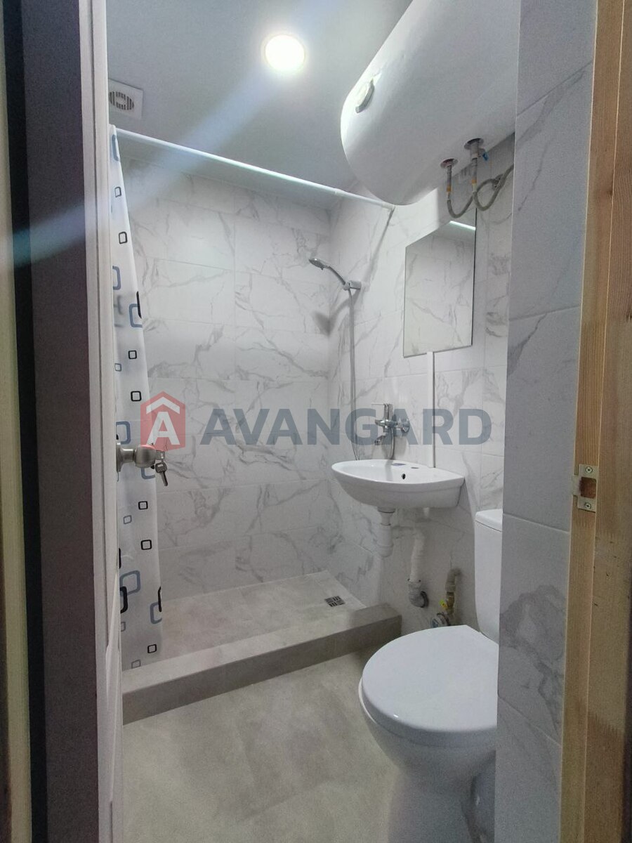 2 ����. ��������, 30/-/- ��. �., 2/5 ���� ���� 4