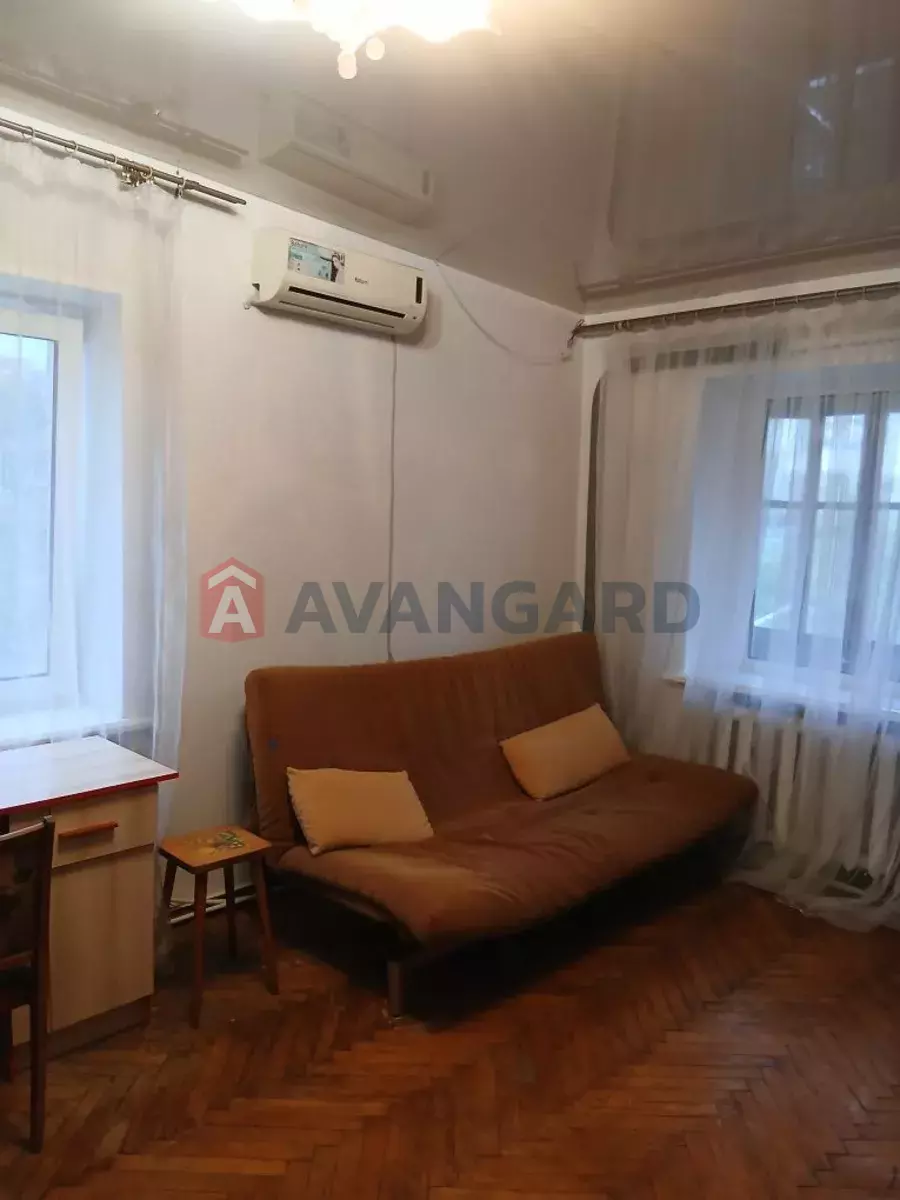 1 ����. ��������, 32/-/5 ��. �., 5/5 ���� ���� 5