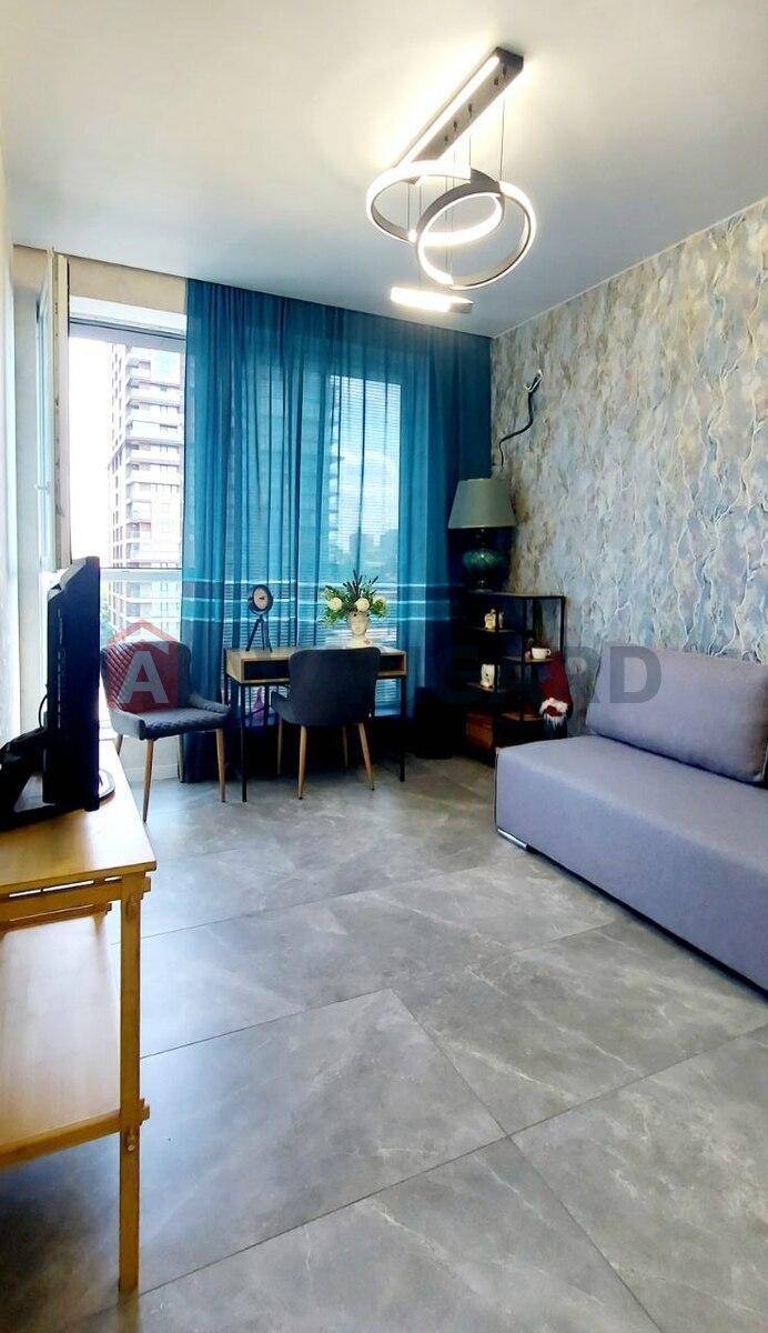 2 ����. ��������, 45/-/- ��. �., 15/18 ���� ���� 4