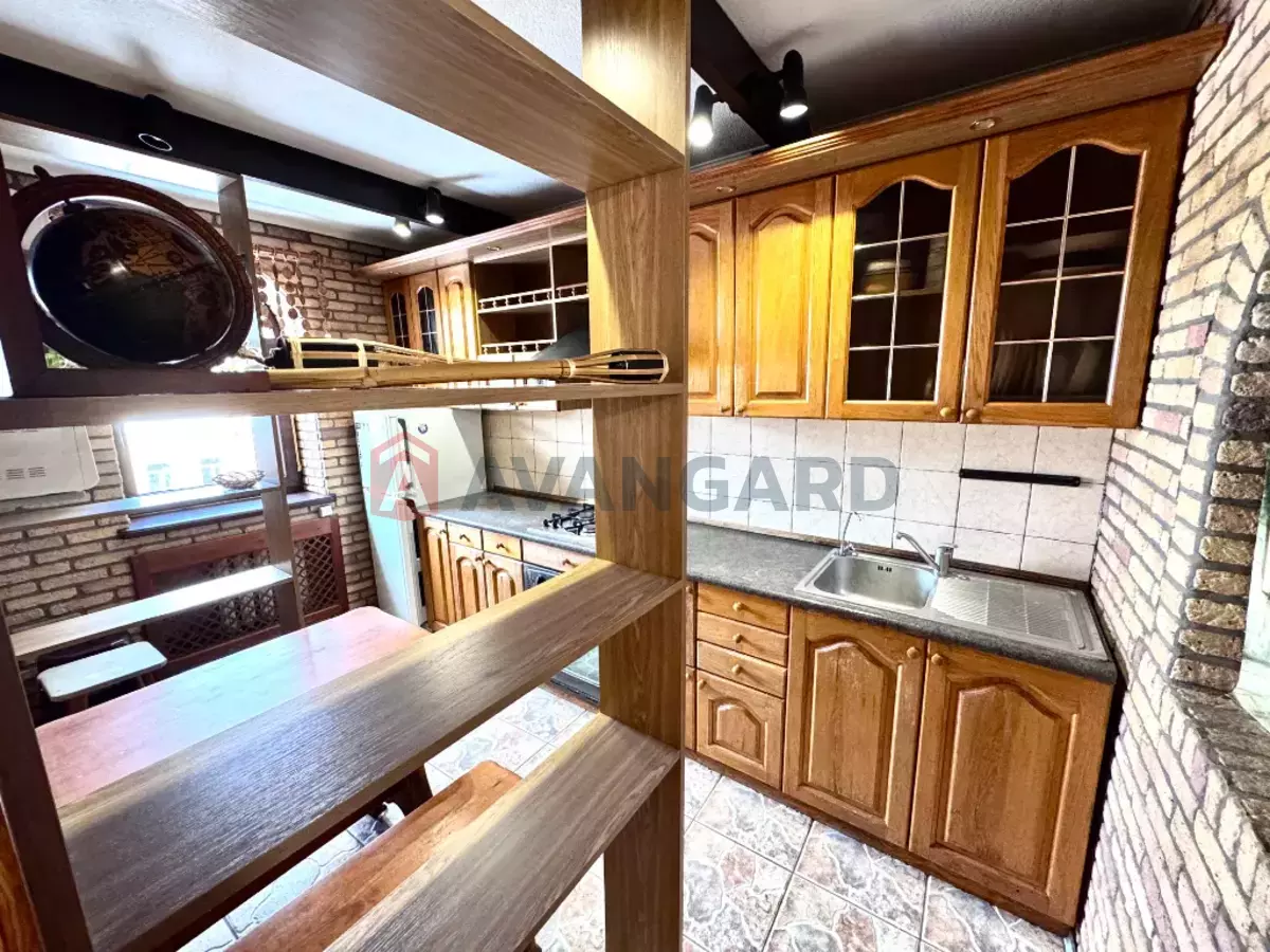 3 ����. ��������, 60/-/8 ��. �., 5/9 ���� ���� 2