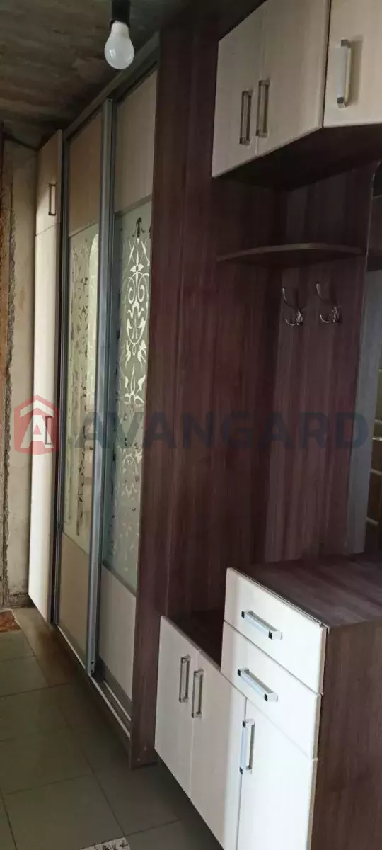 2 ����. ��������, 50/-/8 ��. �., 7/9 ���� ���� 4