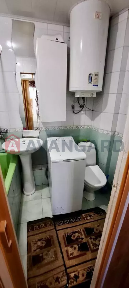 3 ����. ��������, 63/-/8 ��. �., 7/9 ���� ���� 8