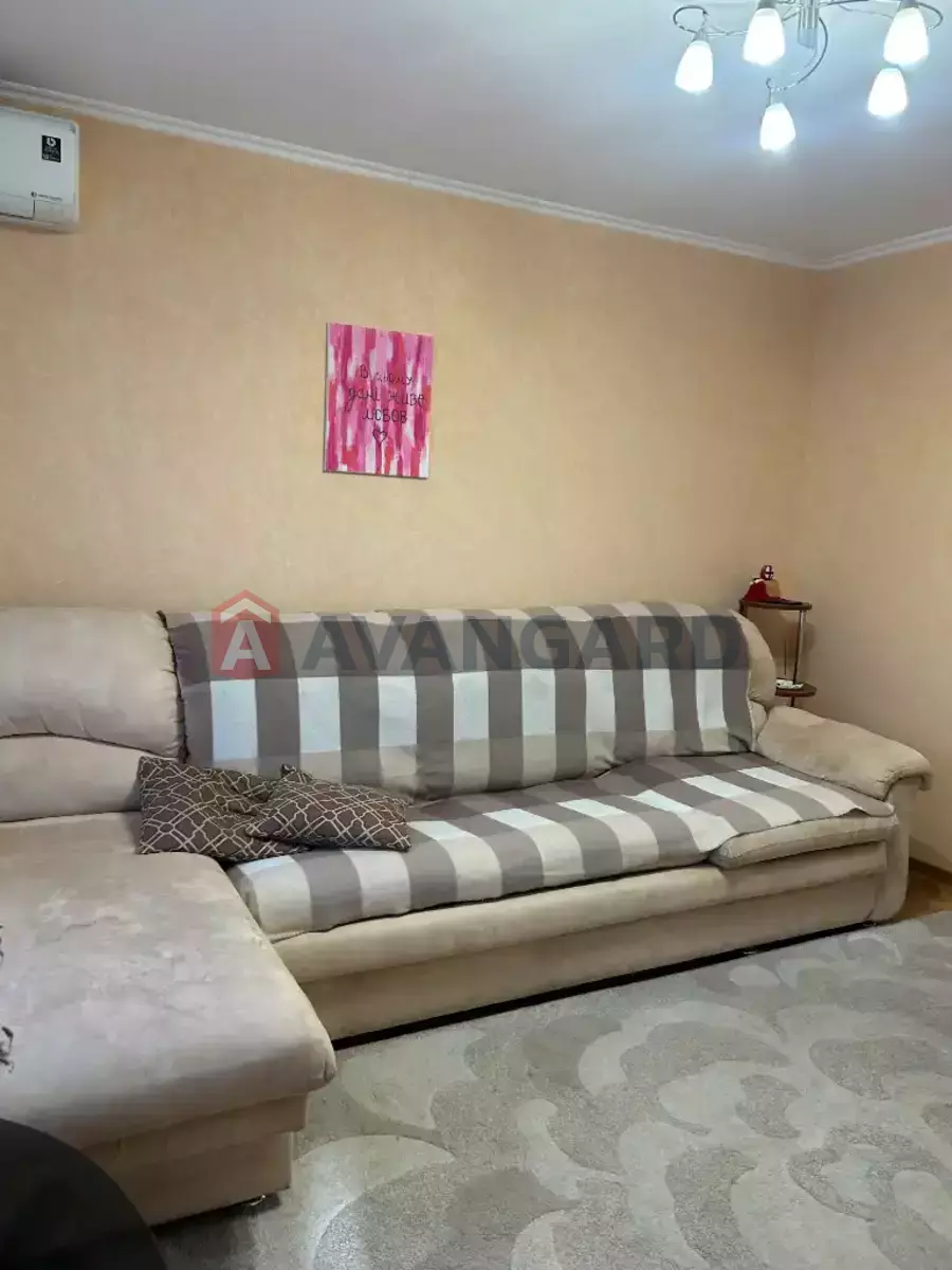 2 ����. ��������, 50/-/- ��. �., 7/9 ���� ���� 7