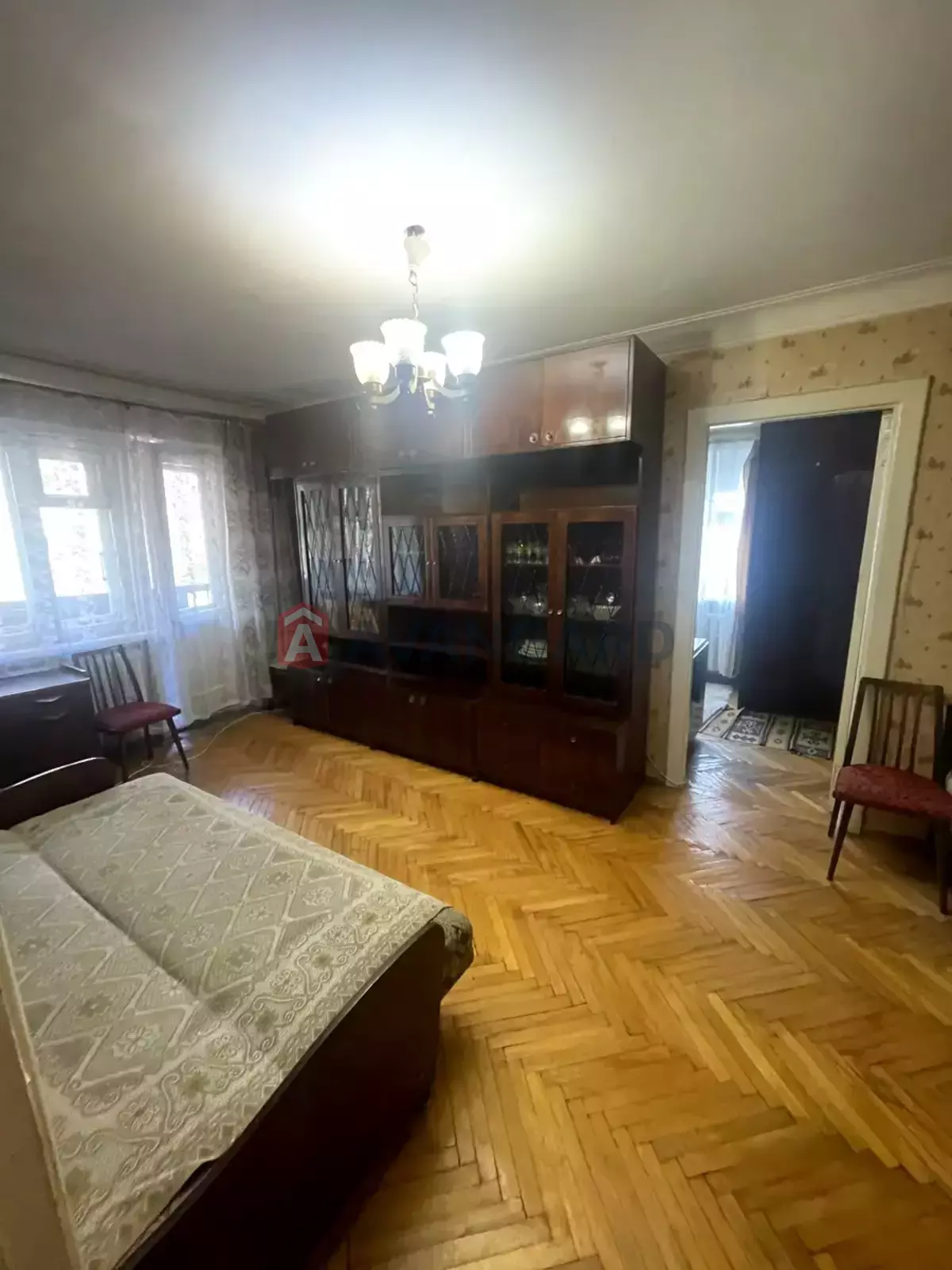 2 ��. ��������, 43/28/6 ��. �., 5/5 ������ ���� 4