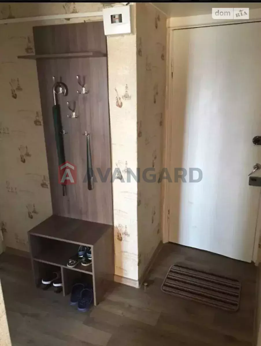 2 ��. ��������, 42/-/8 ��. �., 6/16 ������ ���� 7