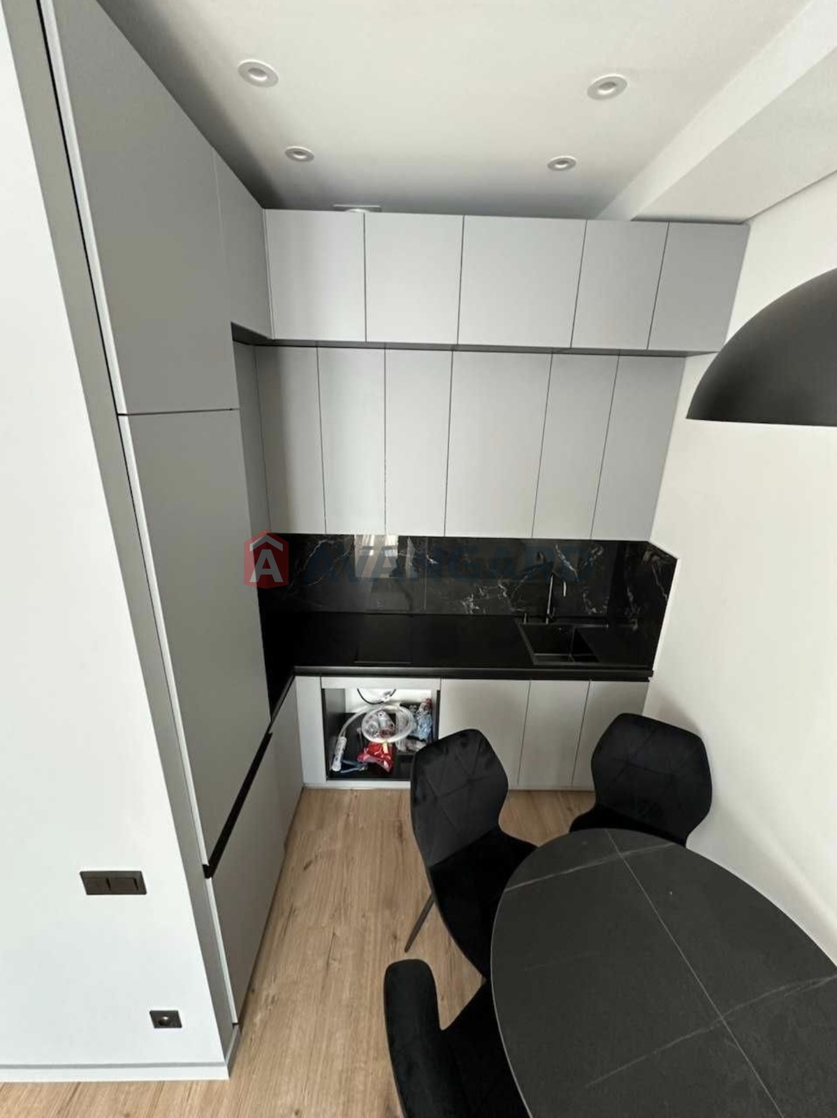 2 ��. ��������, 42/22/- ��. �., 1/12 ������ ���� 9