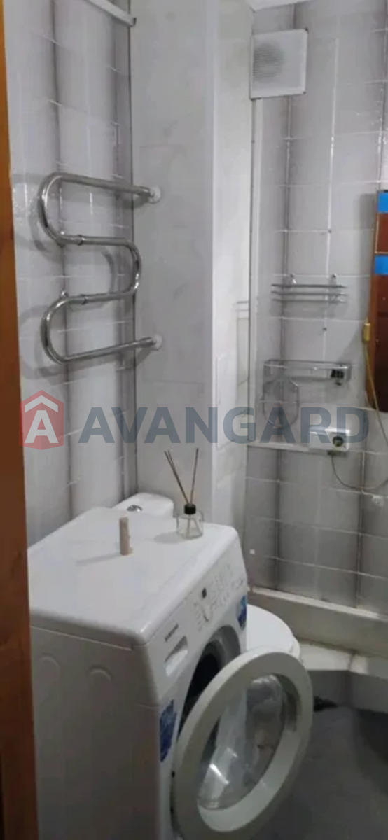 2 ��. ��������, 35/-/8 ��. �., 4/5 ������ ���� 19