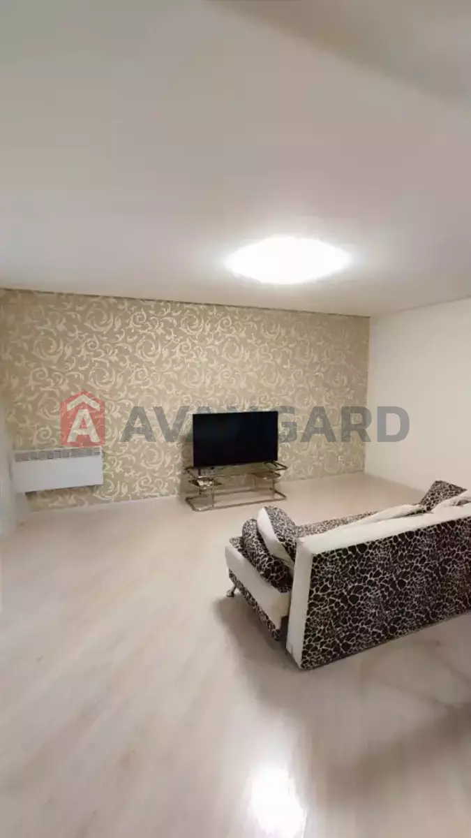 2 ��. ��������, 52/-/- ��. �., 1/14 ������ ���� 4