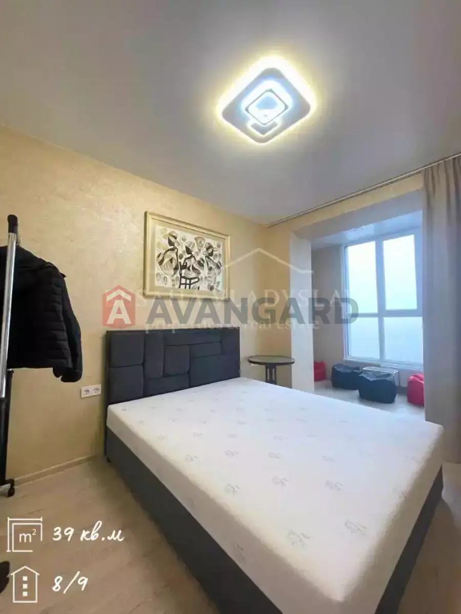 1 . , 39/-/- . ., 8/9   6