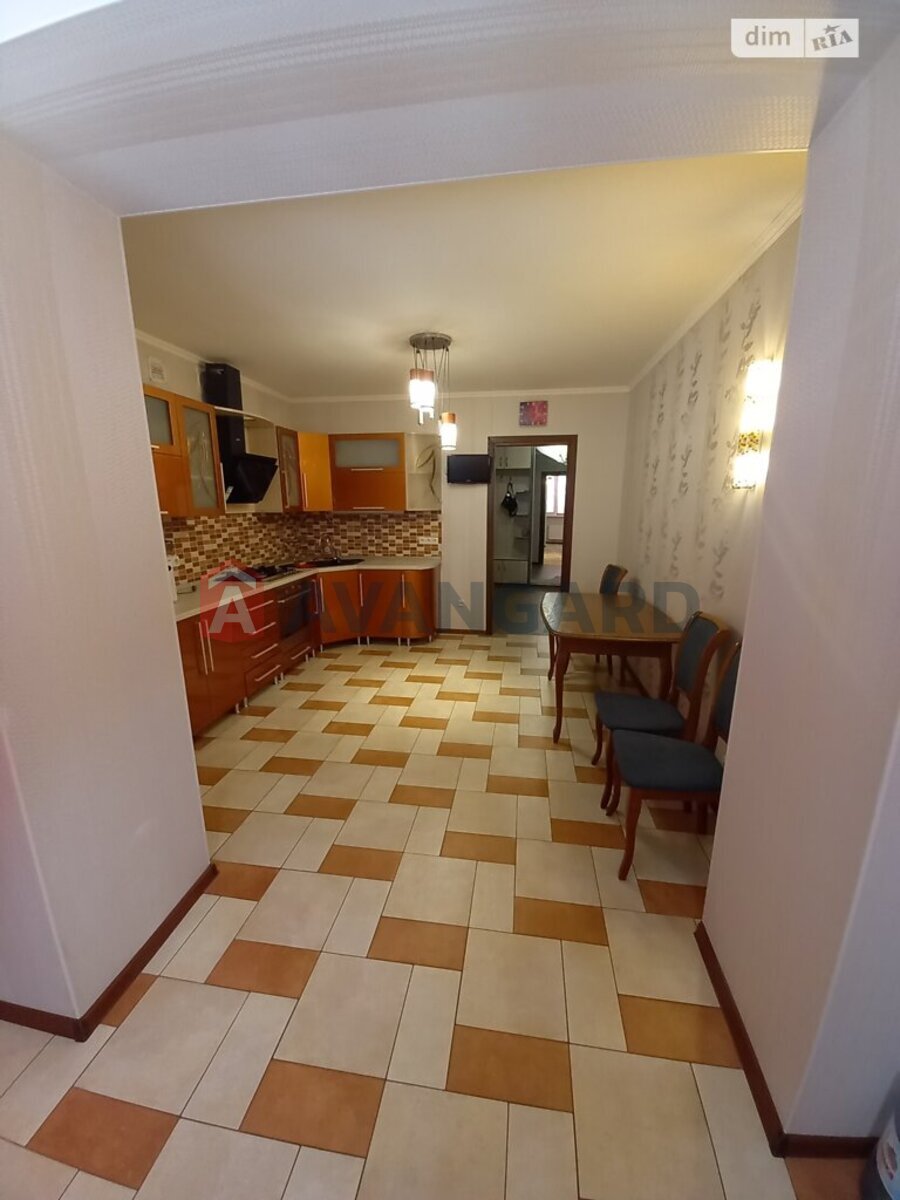 3 ����. ��������, 100/55/16 ��. �., 4/9 ���� ���� 4