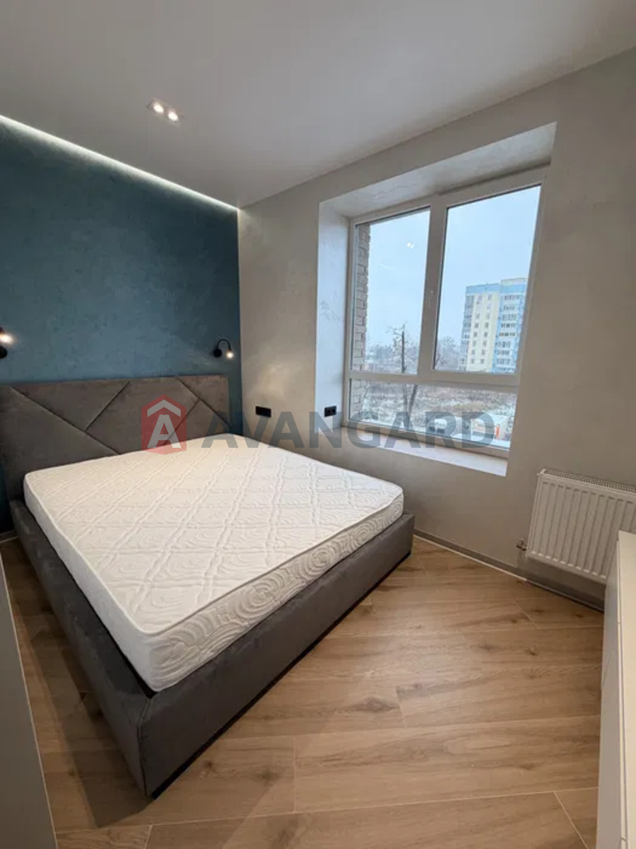 1 ��. ��������, 50/-/30 ��. �., 3/14 ������ ���� 8