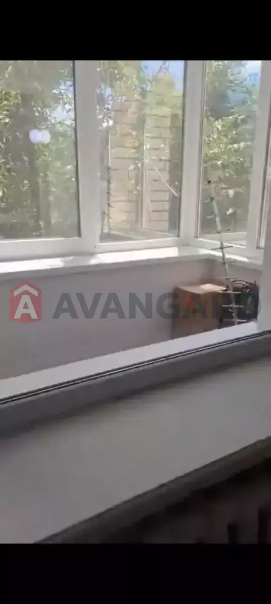 1 ��. ��������, 30/-/- ��. �., 4/5 ������ ���� 3