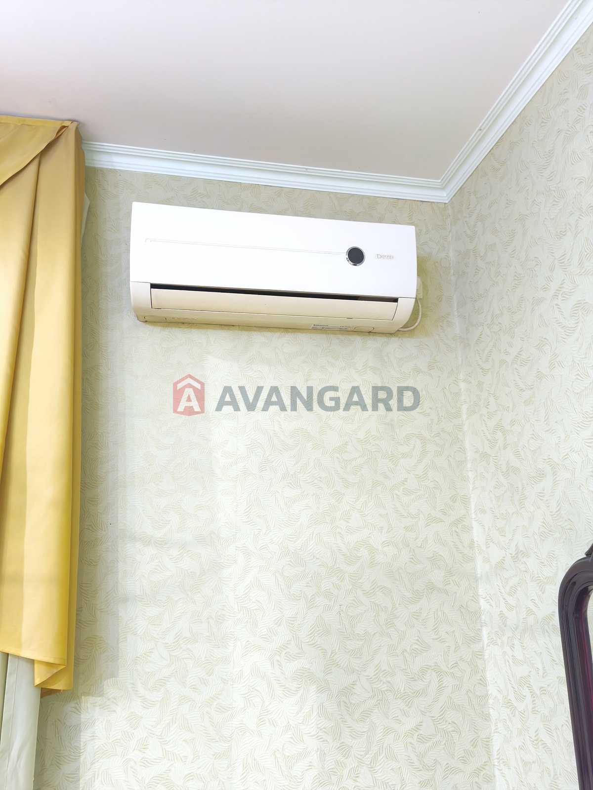 1 ��. ��������, 45/24/8 ��. �., 2/4 ������ ���� 12