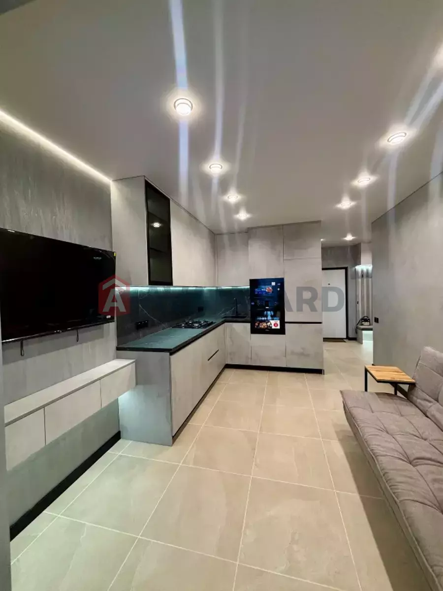 2 ��. ��������, 47/37/10 ��. �., 3/10 ������ ���� 4