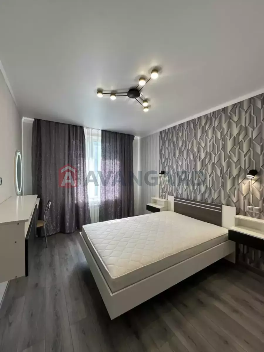 1 ��. ��������, 45/-/- ��. �., 8/10 ������ ���� 9