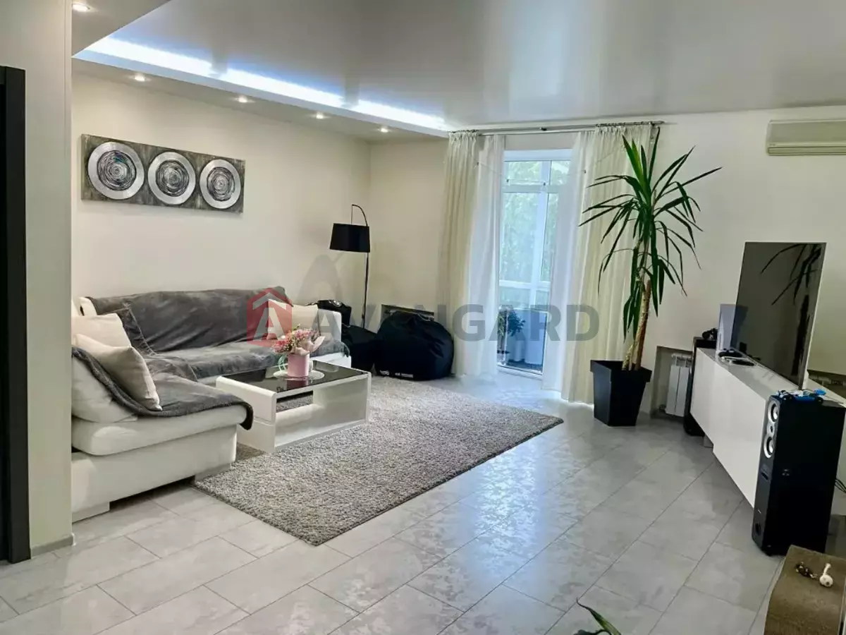 3 ��. ��������, 110/-/- ��. �., 4/14 ������ ���� 3