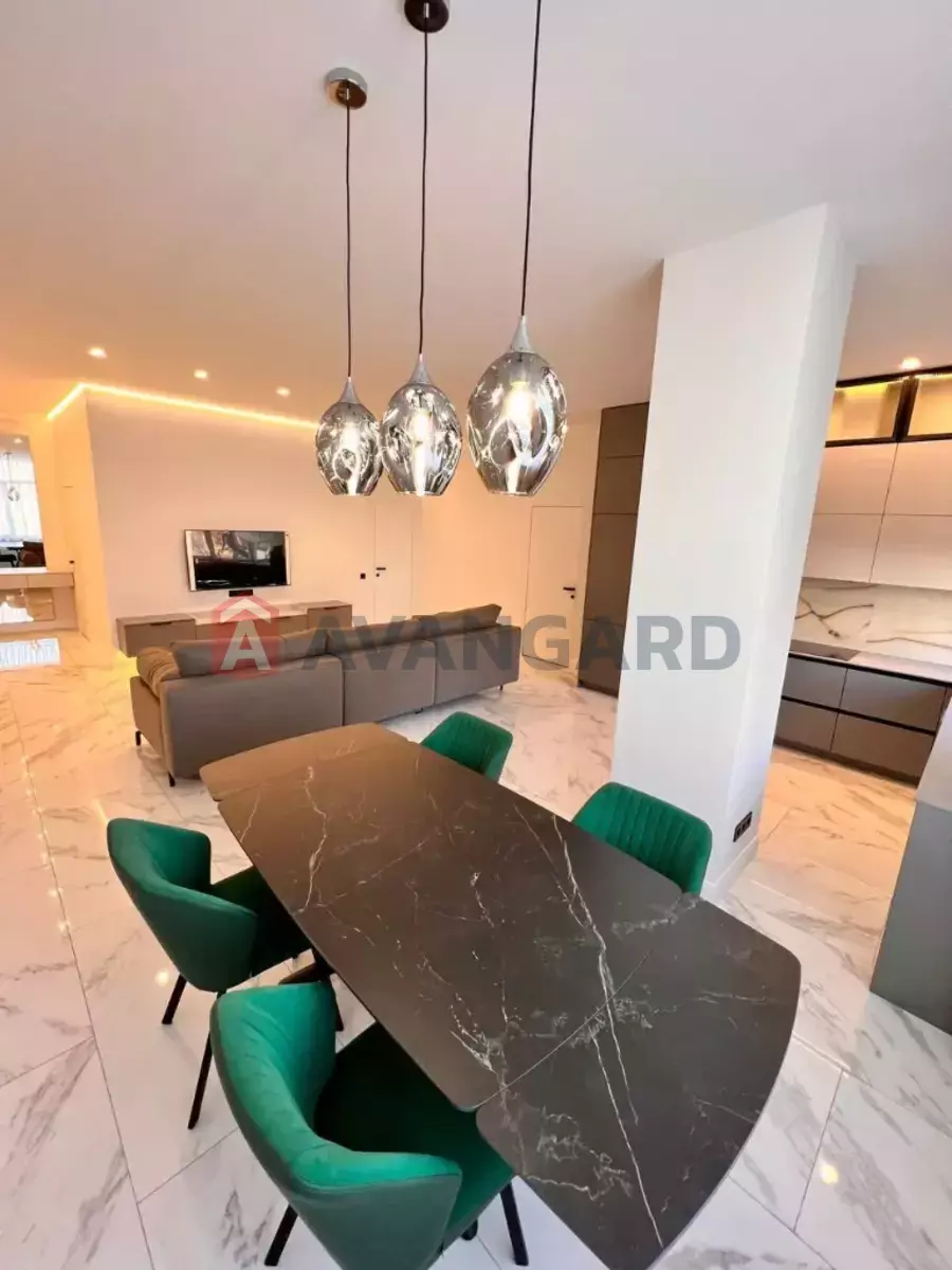 3 ��. ��������, 137/-/- ��. �., 1/6 ������ ���� 1