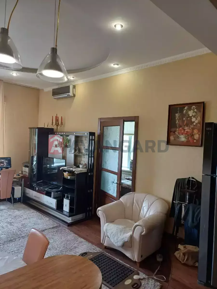 2 ��. ��������, 50/-/- ��. �., 3/3 ������ ���� 2