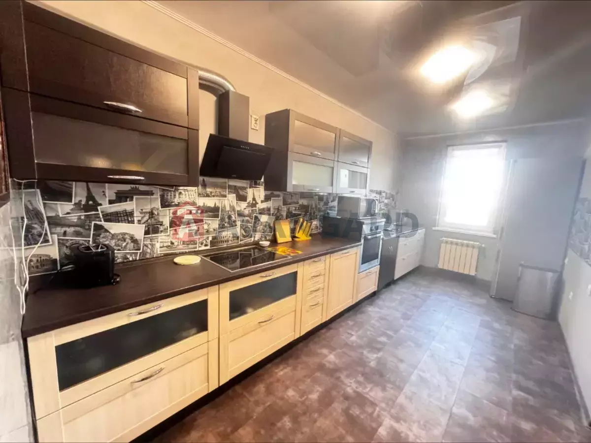 3 ��. ��������, 100/-/- ��. �., 2/16 ������ ���� 6