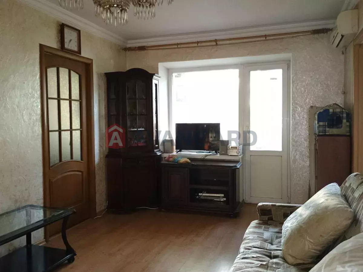 3 ����. ��������, 60/-/7 ��. �., 2/5 ���� ���� 2