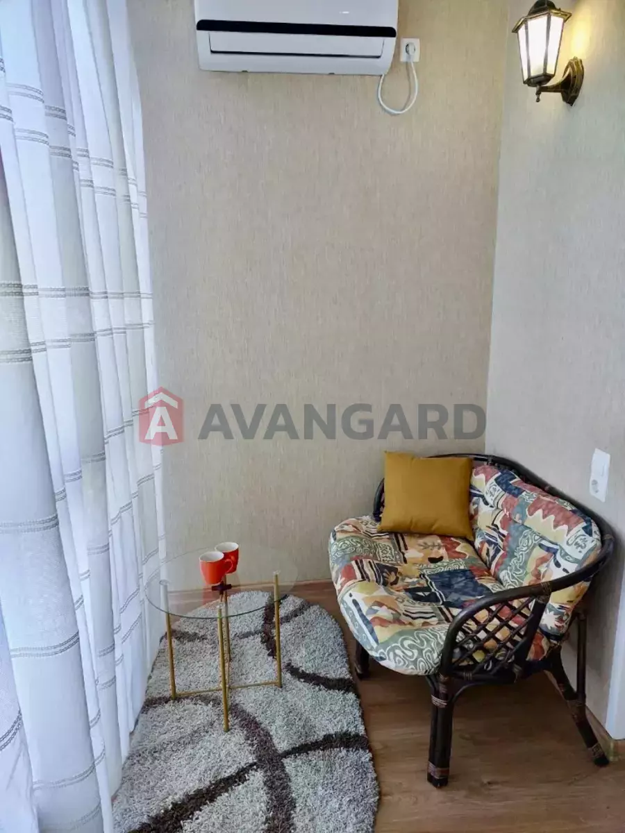 2 ��. ��������, 48/30/18 ��. �., 8/12 ������ ���� 8