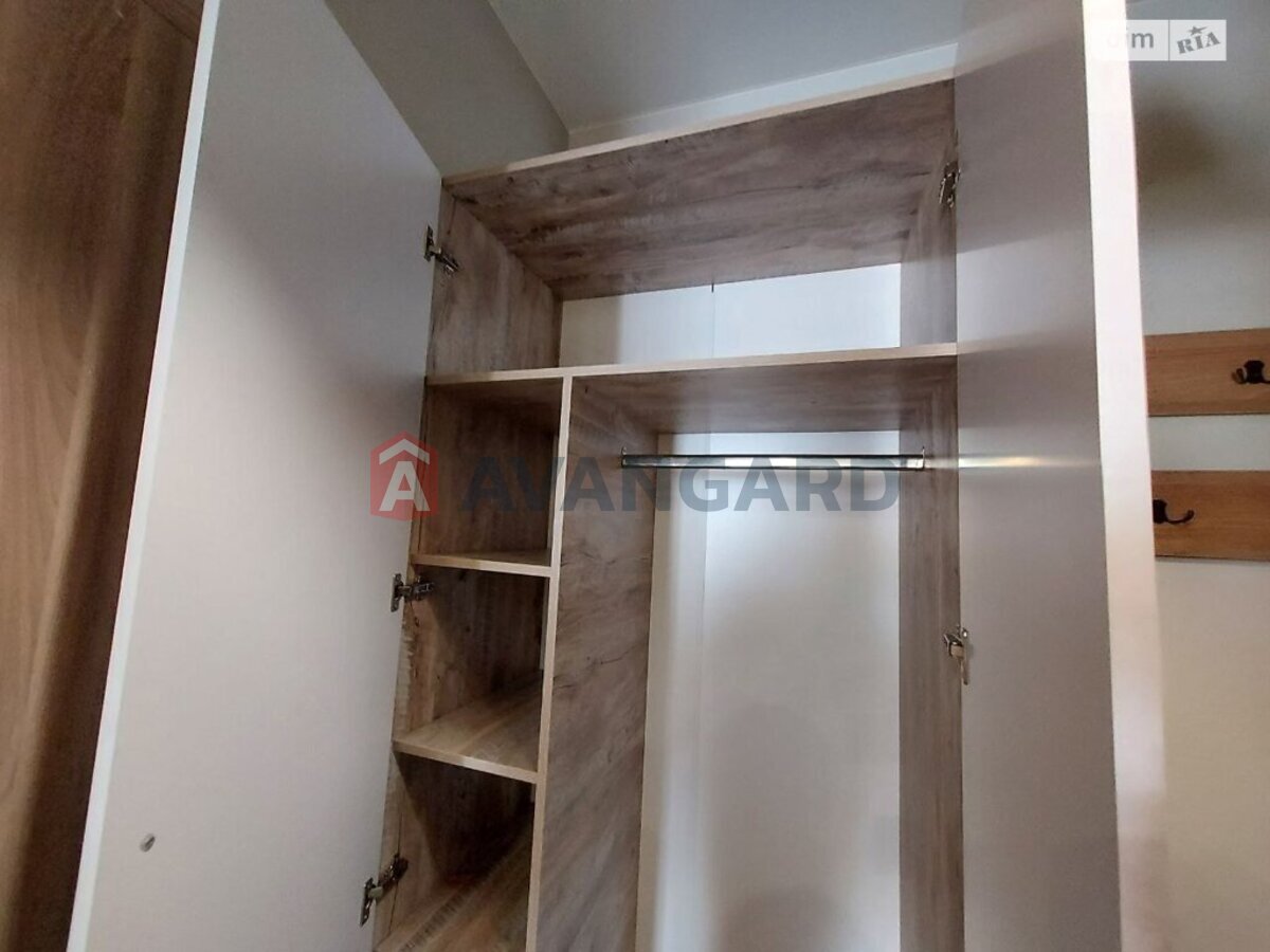 1 ��. ��������, 38/-/10 ��. �., 5/8 ������ ���� 11