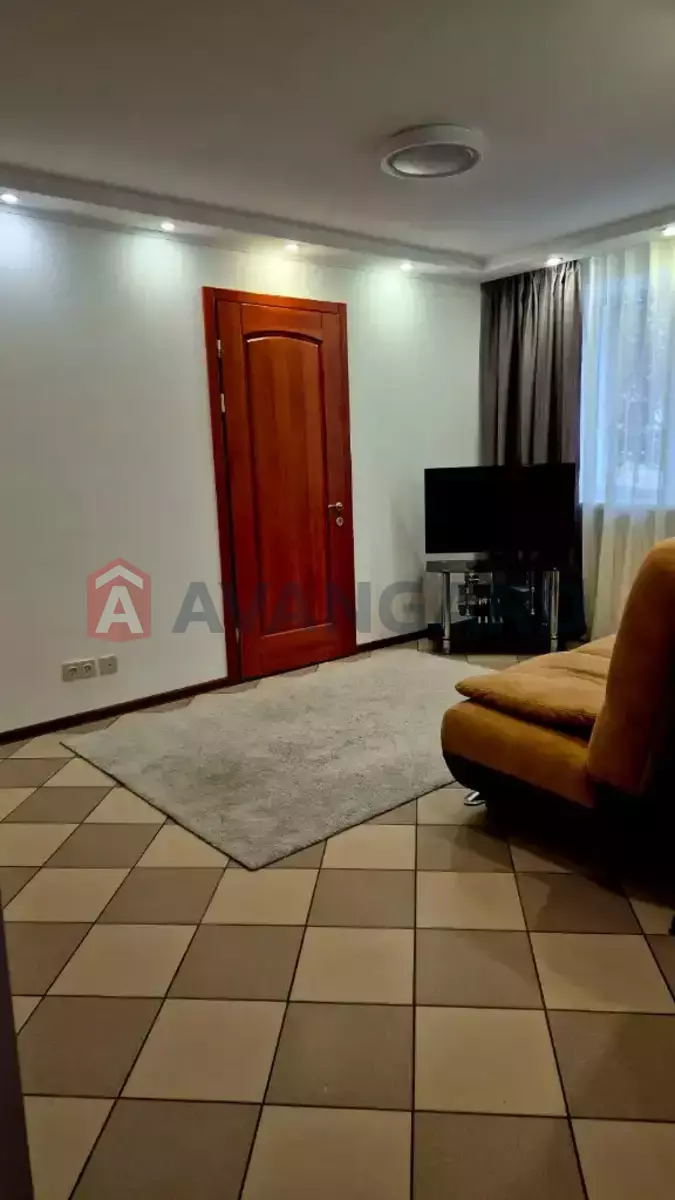 3 ����. ��������, 53/45/6 ��. �., 1/5 ���� ���� 6