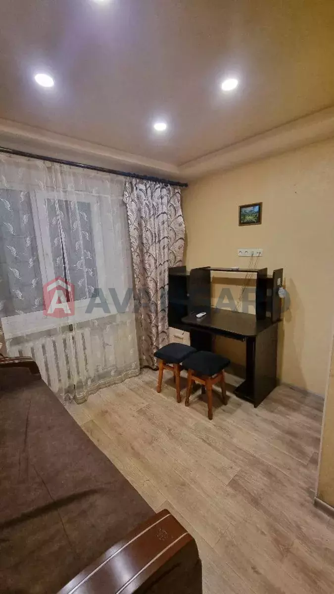 1 ����. ��������, 18/-/6 ��. �., 4/4 ���� ���� 8