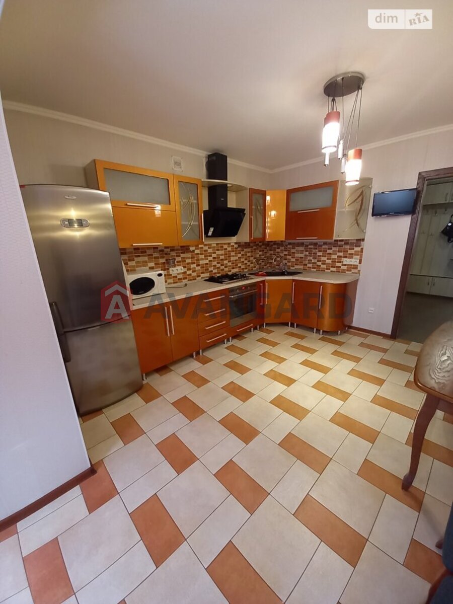 3 ����. ��������, 100/55/16 ��. �., 4/9 ���� ���� 3