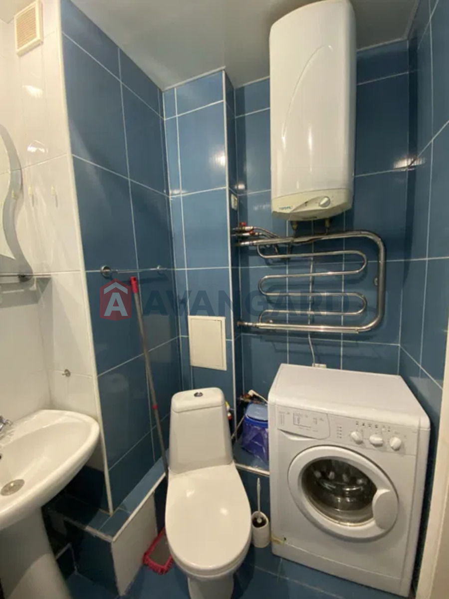 1 . , 30/-/10 . ., 4/9   4