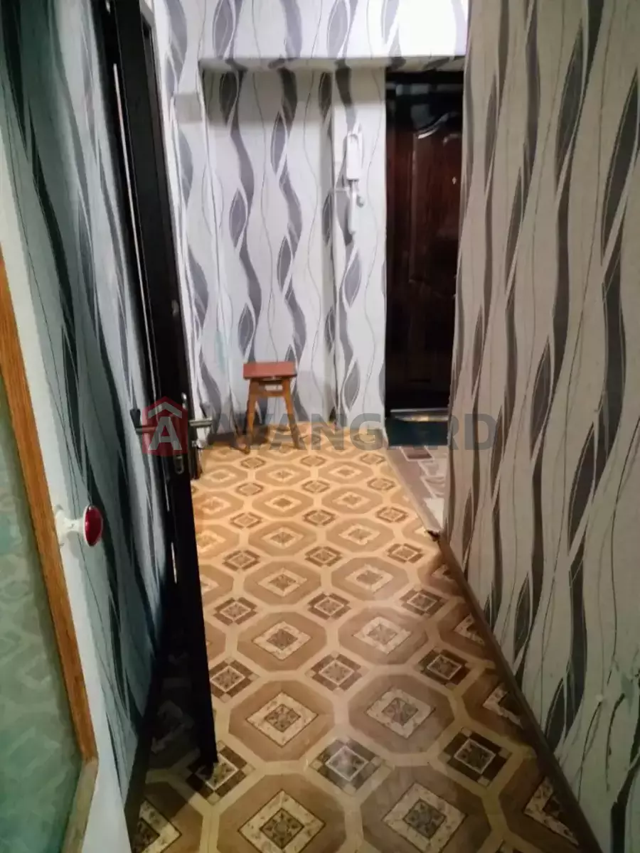 1 . , 35/-/- . ., 4/5   8