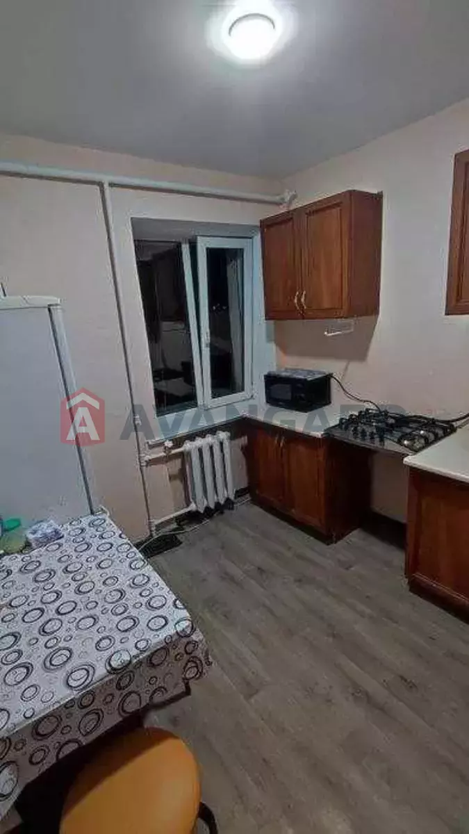 1 ��. ��������, 34/-/9 ��. �., 5/5 ������ ���� 2