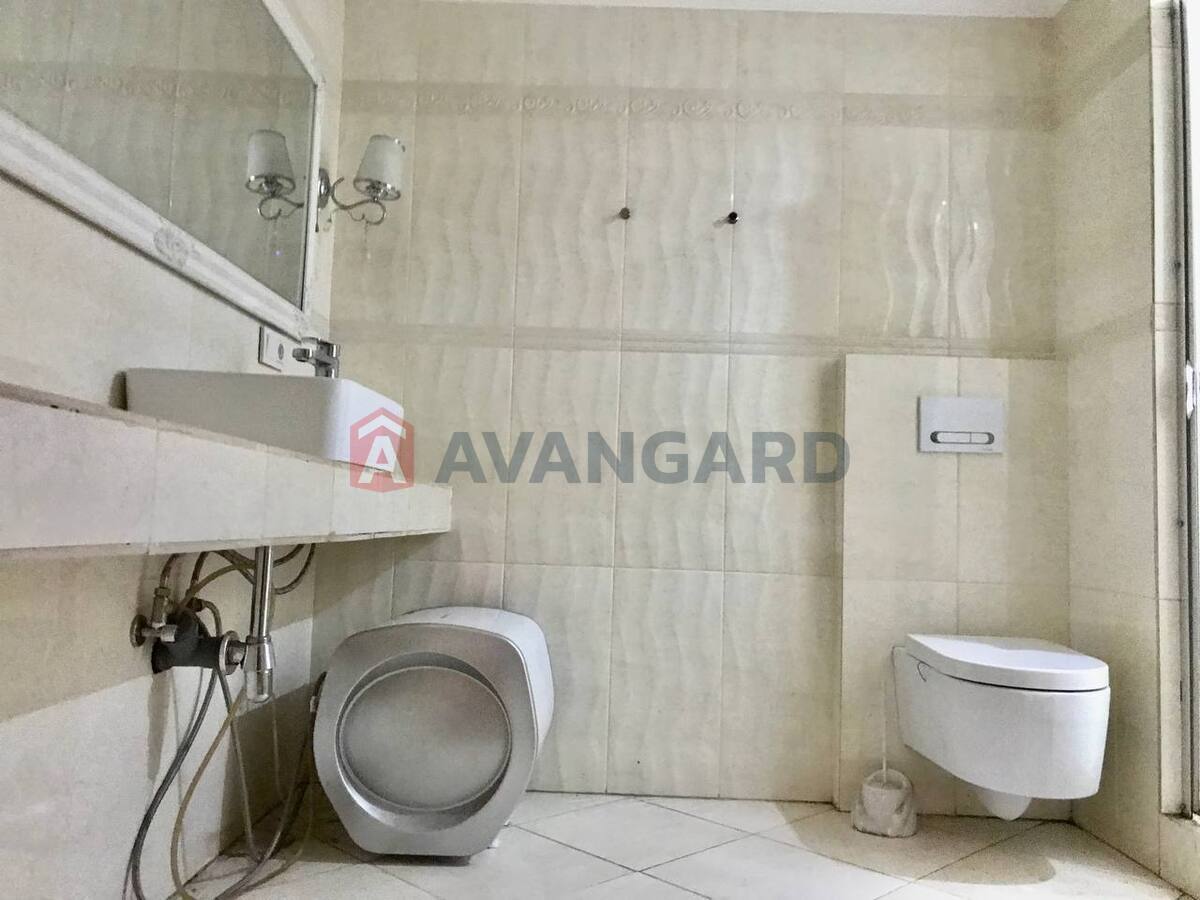 1 ��. ��������, 32/-/- ��. �., 2/3 ������ ���� 10