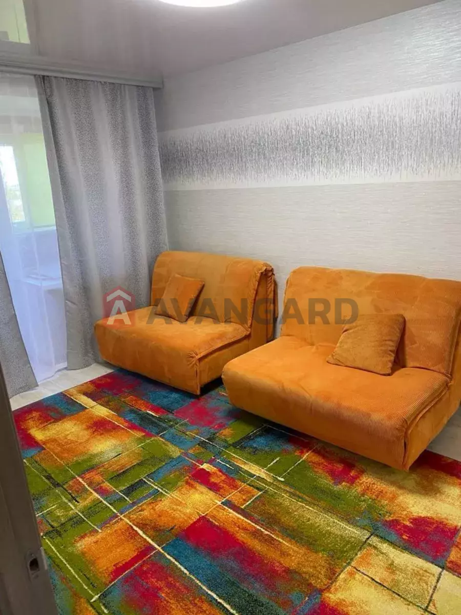 2 ����. ��������, 65/-/24 ��. �., 8/10 ���� ���� 8