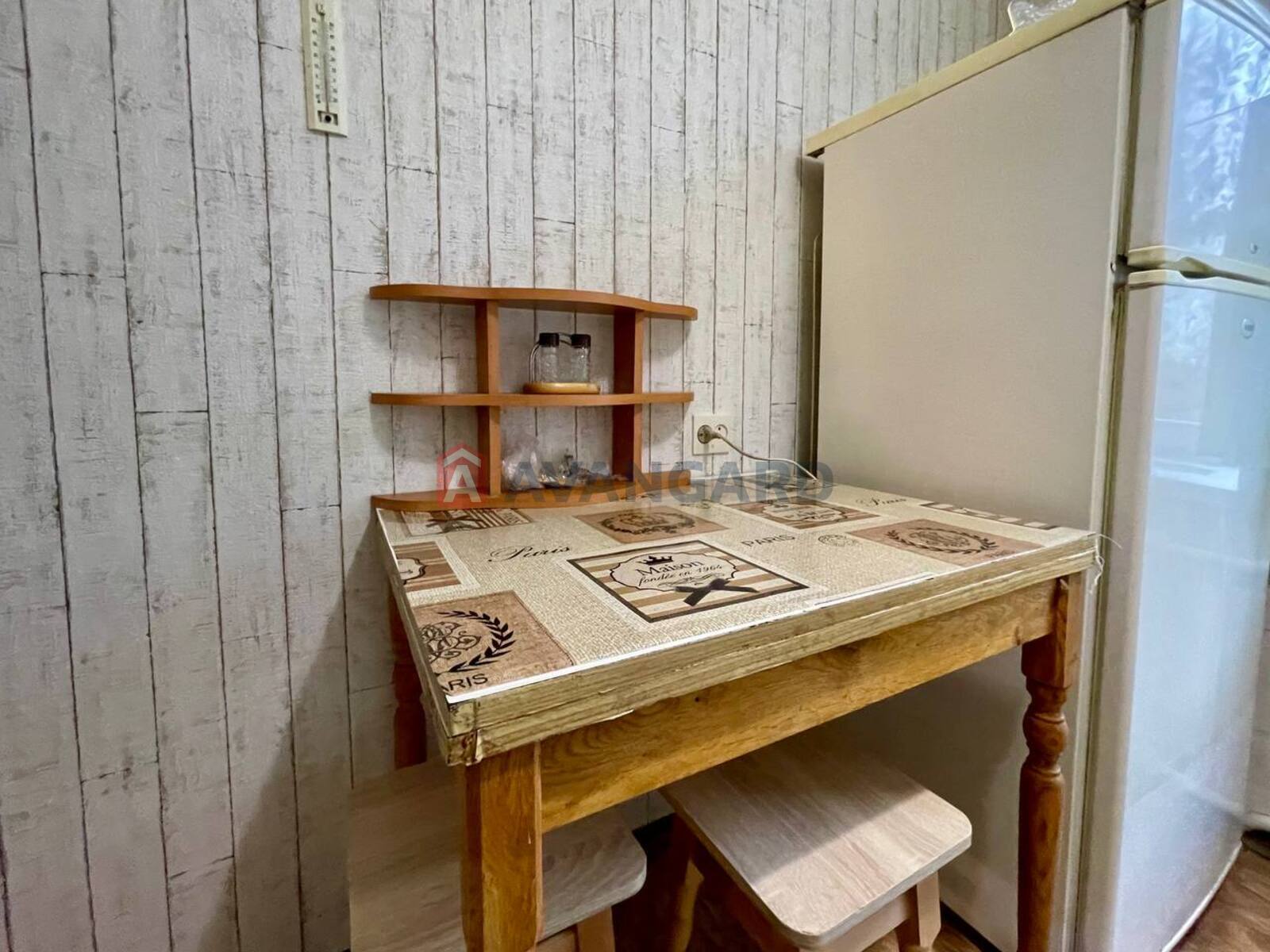 1 . , 30/-/5,2 . ., 2/9   8