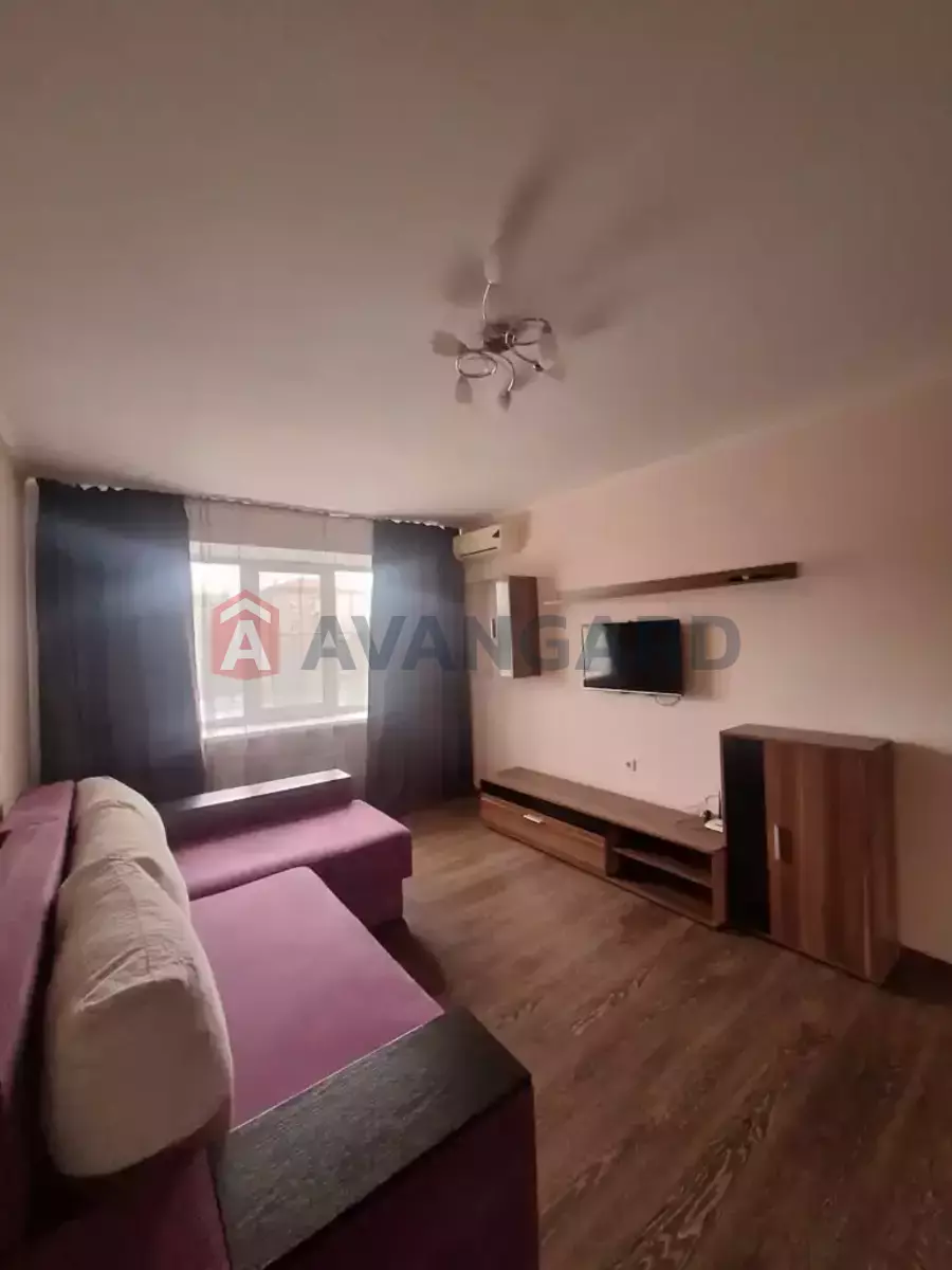 1 ��. ��������, 34/-/- ��. �., 3/5 ������ ���� 6