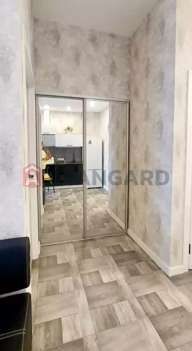 2 ��. ��������, 45/-/- ��. �., 4/18 ������ ���� 10