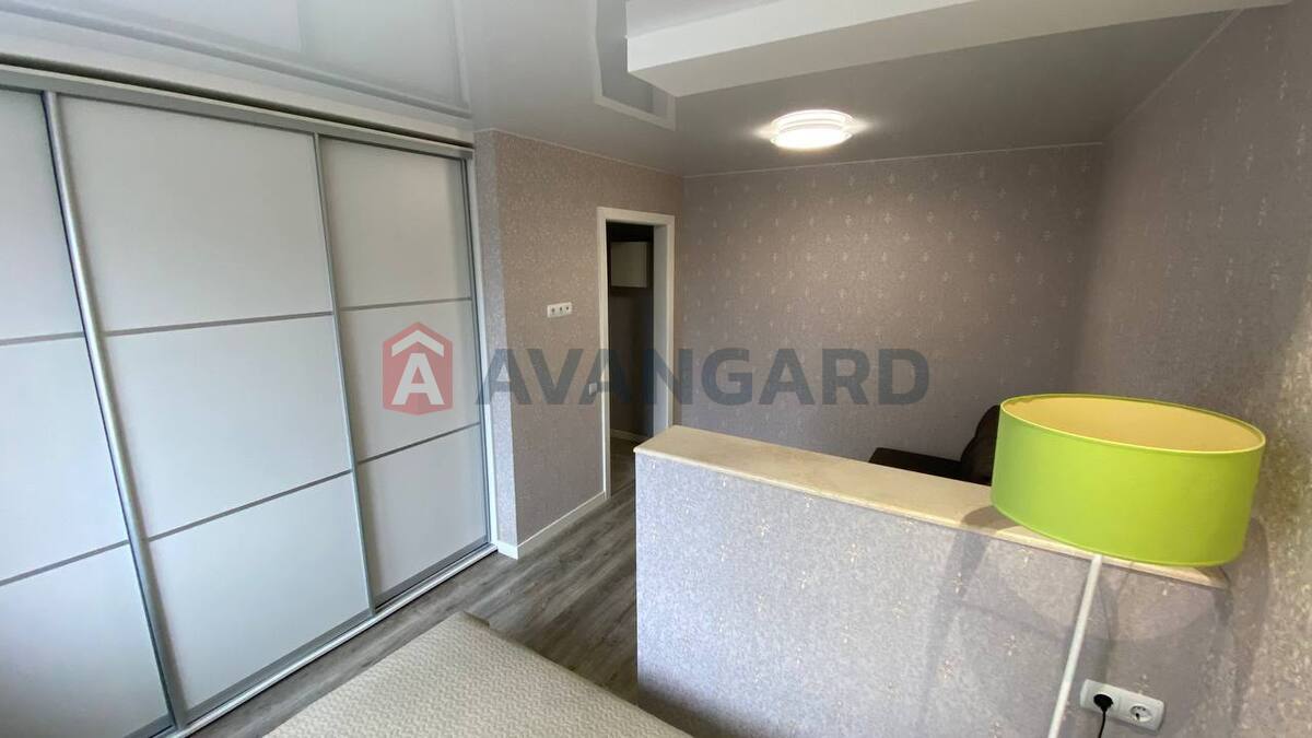 1 ��. ��������, 32/-/- ��. �., 6/9 ������ ���� 15