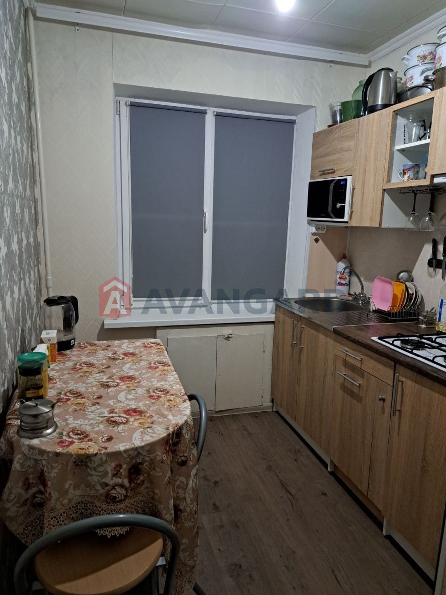 1 . , 30/18/- . ., 8/9   5