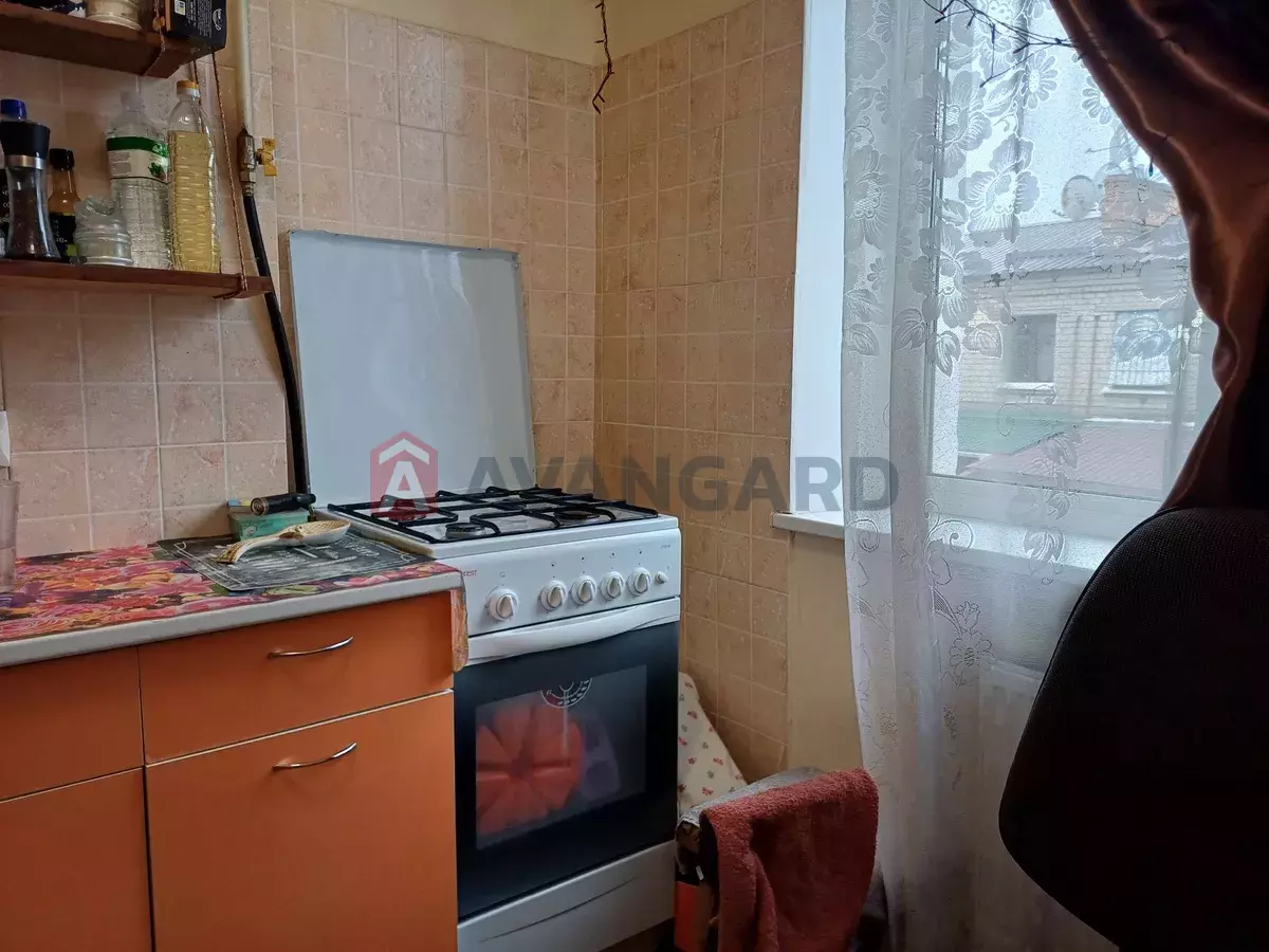 1 ����. ��������, 40/-/6 ��. �., 2/2 ���� ���� 7