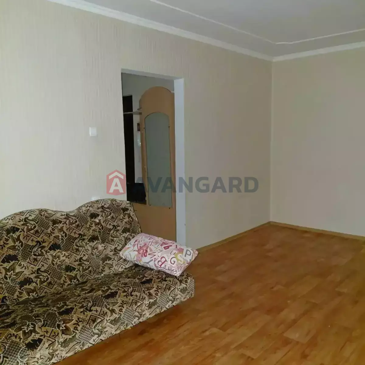 3 ��. ��������, 57/30/8 ��. �., 7/9 ������ ���� 6