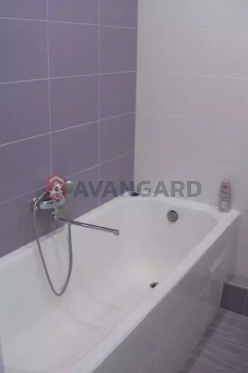 2 ��. ��������, 51/-/8 ��. �., 4/5 ������ ���� 3